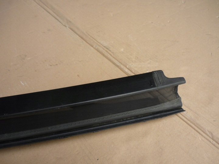 DÉFLECTEUR D'AIR WIATROLAP PROTECTION VW EOS 1Q0877651D FONCTIONNEL
