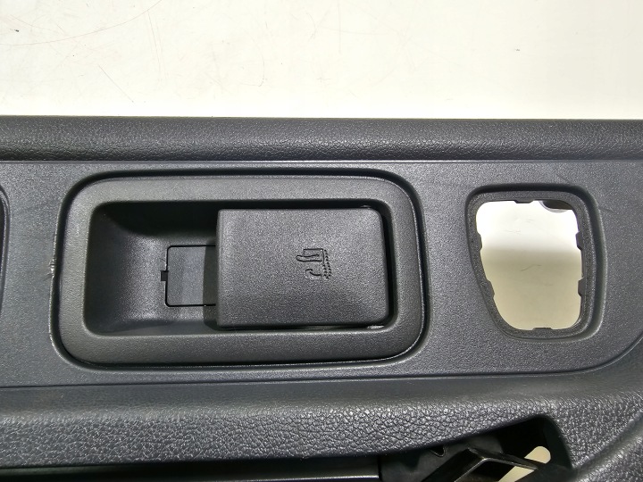 COLLECTEUR GAUCHE COUVERCLES DE COFFRE PEUGEOT 508 I #1876