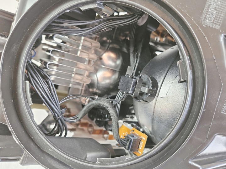 GAUCHE PHARE AVANT MINI COOPER III 3 F55 13-18 7472225-02 90117995