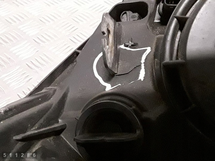 2011 NISSAN QASHQAI AVANT PROJECTEUR 26060BR03A