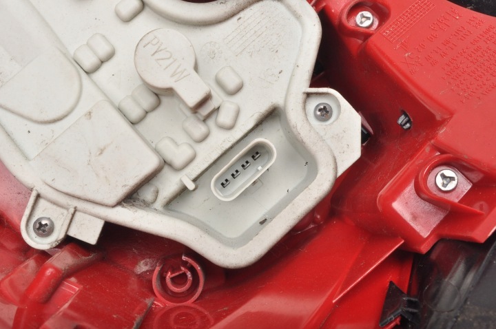 MERCEDES W156 PHARE GAUCHE ARRIÈRE GAUCHE ARRIÈRE A1569060758
