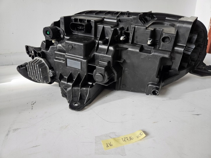 VOLVO XC90 II LIFT PHARE AVANT DROITE COMPLET LED ACTIVE