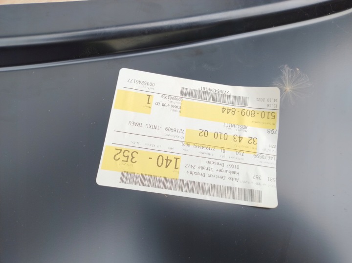 VW GOLF 510 SPORTSVAN DROIT AILE ARRIÈRE QUART BRODERIE KGW160RC