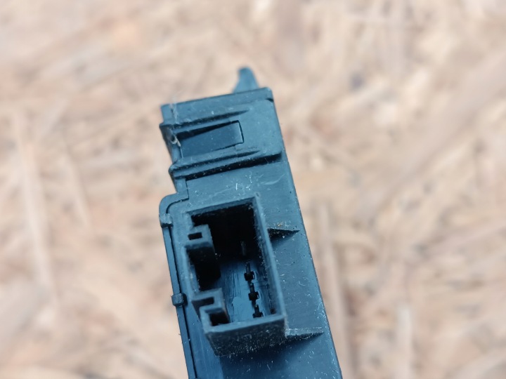 AUDI A8 D3 CONTRÔLEUR MODULE ALARME 4E0907719