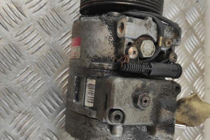 COMPRESSEUR DE CLIMATISATION BMW 5 TOURING (E39) 447200 2.0L GASOLINE 2000
