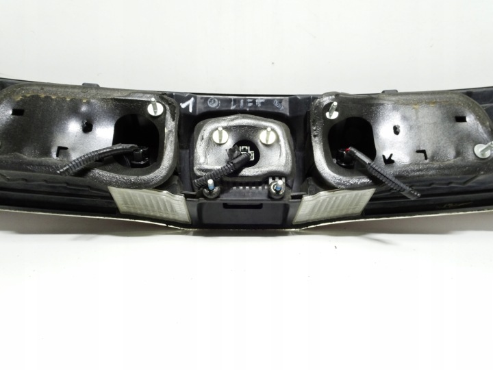 HONDA CIVIC VIII UFO LIFT MOULURE CACHE COUVERCLES DE COFFRE PHARE