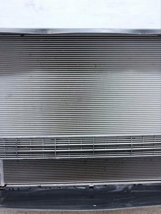 RADIATEUR 4KE121285C AUDI Q8 E-TRON 2024 KIT