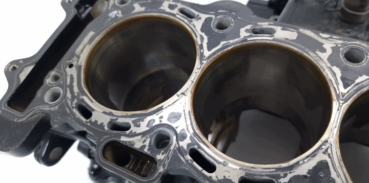 KAWASAKI ZX-10R 08-10R PISTONS CARTER BLOC MOTEUR