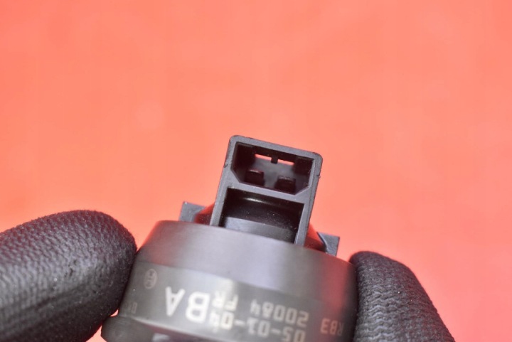 INJECTEUR INJECTEUR DE POMPE 038130073AG 0414720215 VW GOLF 5 V PLUS 1.9 TDI 105 KM