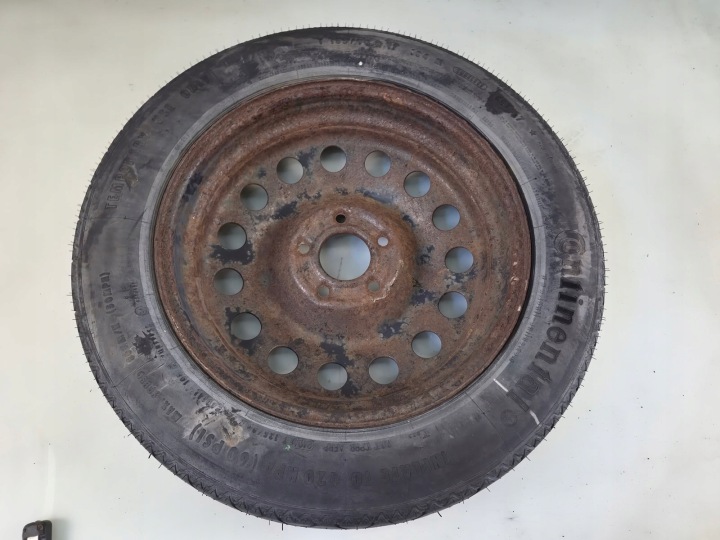 KOLO RÉGLAGE RÉSERVE PIÈCE DE RECHANGE PNEU DE SECOURS 135/90 17″ BMW X3 E83 6758778