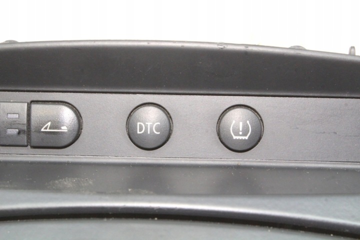 PANNEAU COMMUTATEURS BMW Z4 ROADSTER (E85) 6948771 2.5L GASOLINE 130KW 2006
