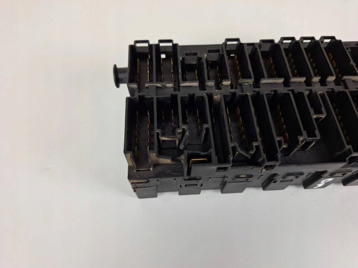 BOÎTE FUSIBLES COMPLÈTE VOLKSWAGEN SHARAN 7M0937025D