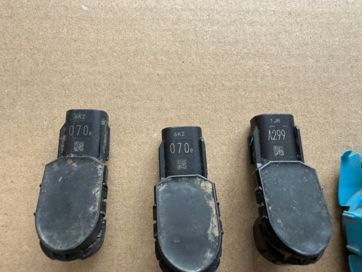 TOYOTA RAV4 19-23 PDC CAPTEUR STATIONNEMENT