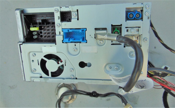 RADIO MONITEUR NAVIGATION MERCEDES C W204