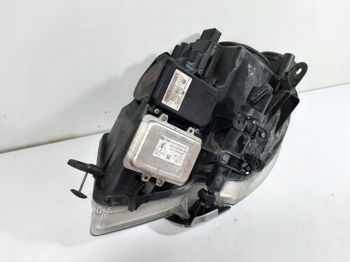 SKODA SUPERB II 09R PHARE DROIT AVANT XÉNON ROTATIF LAVE-GLACE 3T1941018E