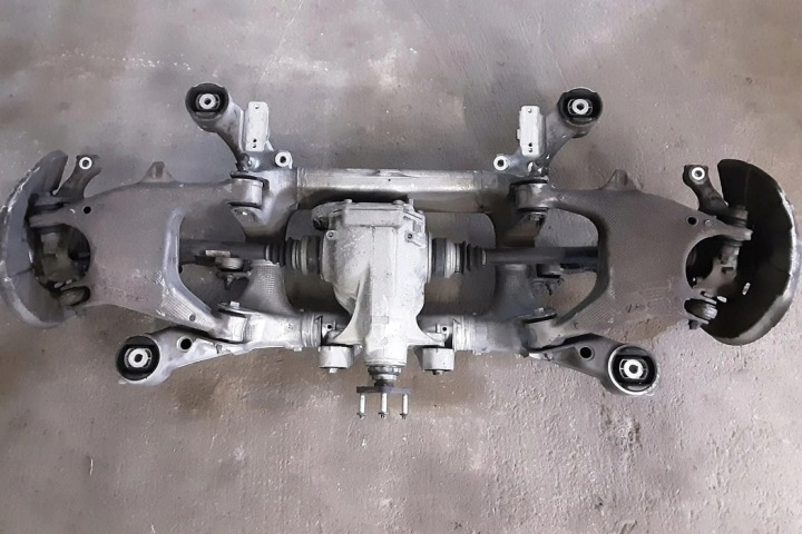 CHÂSSIS ARRIÈRE BMW 7 (F01, F02) 6784349 4.4L GASOLINE 300KW 2009