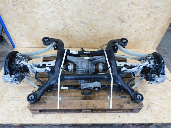 AUDI Q7 4M SUSPENSION ARRIÈRE ARRIÈRE COMPLET 2.0 TFSI 4M0505235