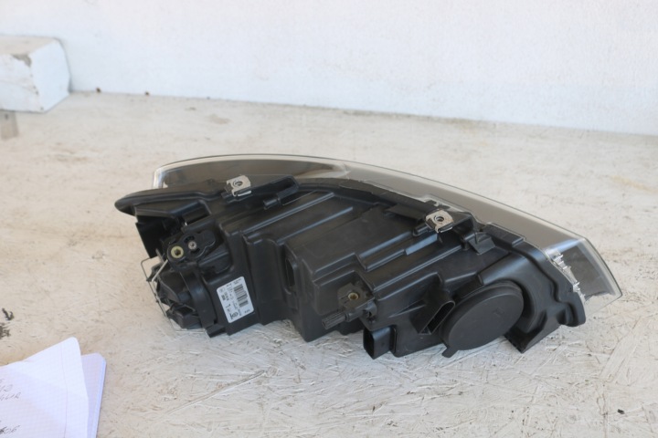 VW POLO V 6R PHARE GAUCHE AVANT AVANT 6R1941015E
