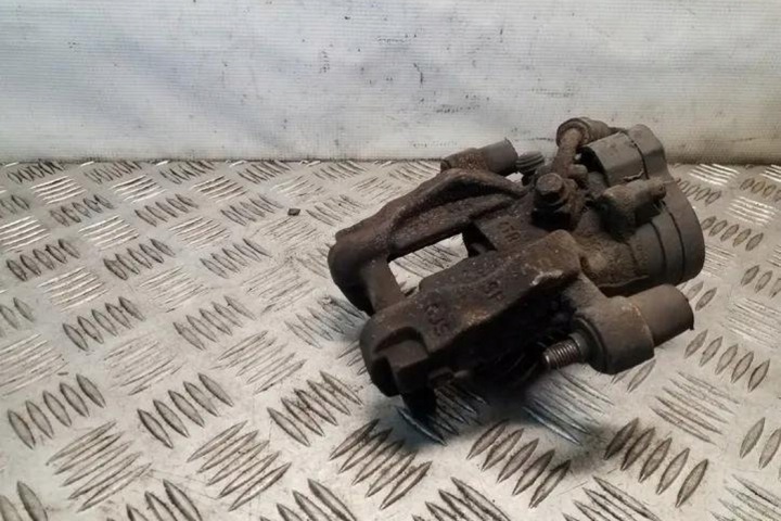 ÉTRIER DE FREIN DE FREIN ARRIÈRE DROIT SKODA SUPERB III ESTATE (3V5) 3Q0615406M 1.6L