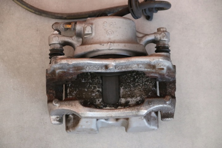 BMW G30 G31 ÉTRIER DE FREIN DE FREIN DROIT AVANT AVANT 6872800 60/24/330