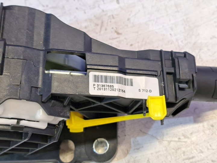VOLVO XC70 2015 CRIC CHANGEMENTS VITESSE SUPÉRIEUR