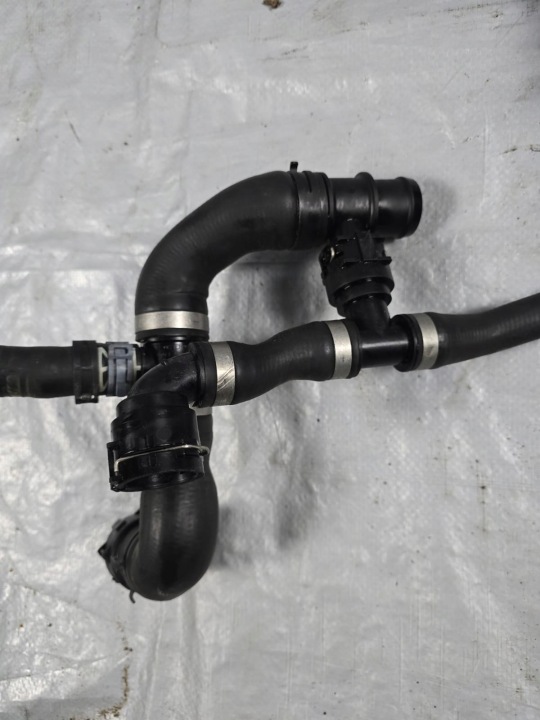 VW AUDI FIL TUYAU EAU OE 4G0121140T