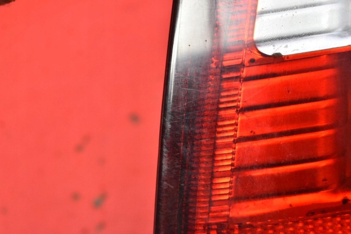 PHARE GAUCHE ARRIÈRE ARRIÈRE 90521542 OPEL ASTRA 2 II G 5D HAYON 98-09