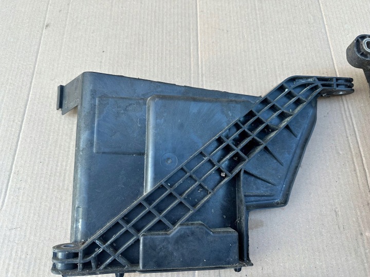 BMW 2 F45 1.5D SUPPORT BATTERIE ENSEMBLE 7641797