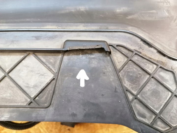 JALOUSIE STORE GUIDE D'AIR VOLVO V40 II 2012-2018R