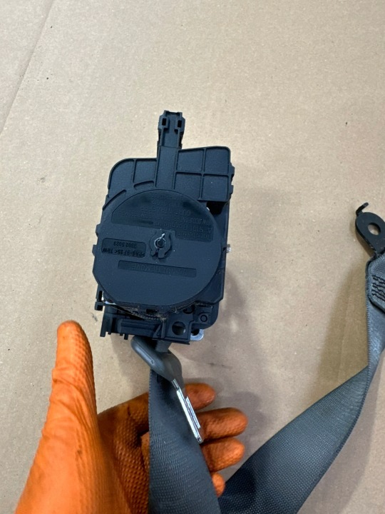 CEINTURE DE SÉCURITÉ DROIT AVANT AVANT MERCEDES SL R230, W230 ZU GRIS