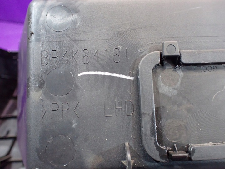MAZDA 3 I BK 03-06 BOÎTE À GANTS PASSAGER BP4K64161