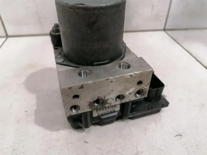 MASERATI GRANTURISMO M145 POMPE A.B.S 249112 BLOC HYDRAULIQUE POMPES ABS