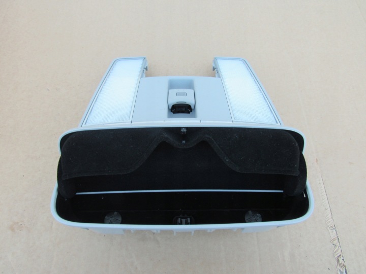 MERCEDES AVEC W221 LAPKA PLAFONNIERS A2218705693