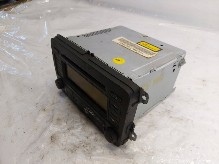 RADIO AUTORADIO CD SANS NAVIGATION VW GOLF V PLUS /CROSSGOLF (5M1, 521)