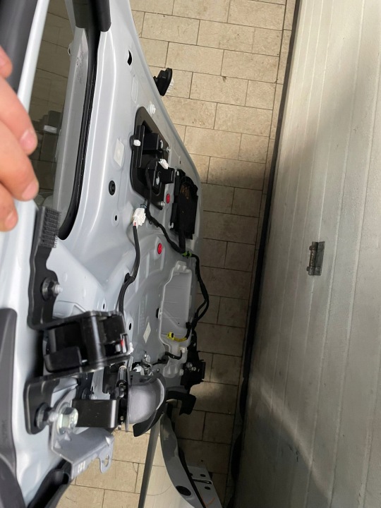 PORTES AVANT ARRIÈRE DROIT GAUCHE MAZDA MX30 MX-30 CODE KB8M 47A