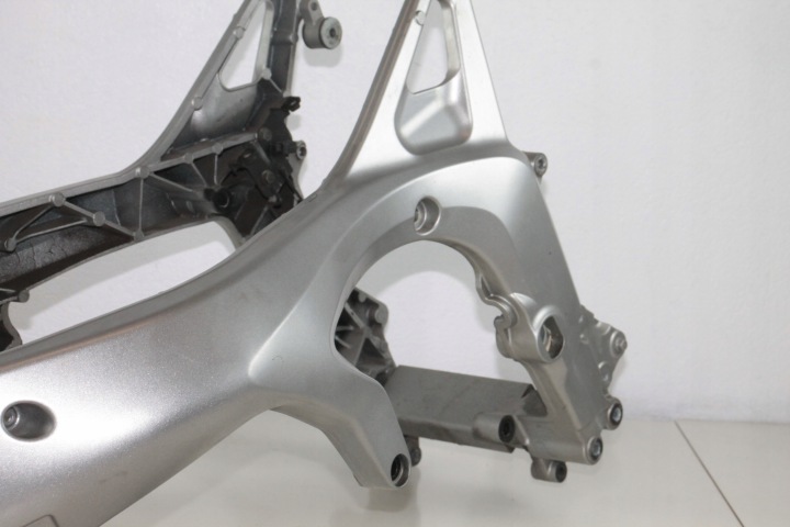 YAMAHA FZ6 04-09 CHÂSSIS AVEC DOCUMENTS EUROPÉENS