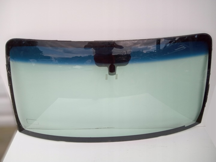 PARE-BRISE AVANT INFINITI QX56 2004-2010