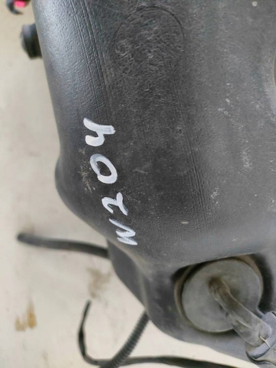 MERCEDES W204 RÉSERVOIR LAVE-GLACES A2048601760
