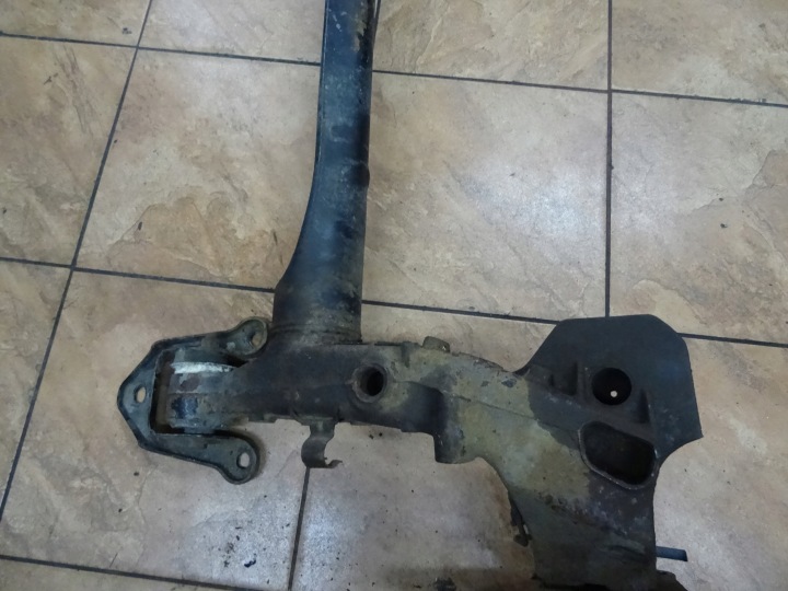 ASTRA II 1.7ISUZU 01' POUTRE SUSPENSIONS ARRIÈRE