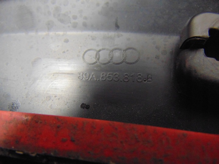 REVÊTEMENT GARDE-BOUE DROIT ARRIÈRE AUDI Q4 E-TRON 89A853818B