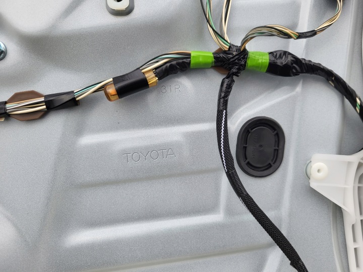 PORTES VITRE SERRURE DROIT AVANT COMPLET BLANCHE PERLA TOYOTA RAV4 V OE EUROPE