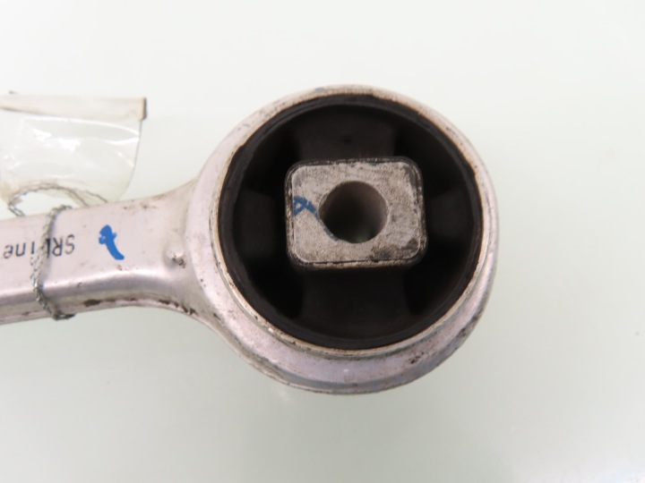 BRAS DE SUSPENSION INFÉRIEUR DROIT AVANT BMW E39 1141718