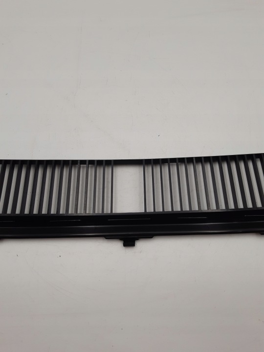 PROTECTION PARE-CHOCS PROTECTRICE AVANT AVANT INFÉRIEURE FORD SIERRA MK1 83BB-17B769EA