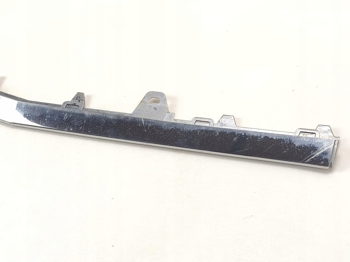 MOULURE PARE-CHOCS CALANDRE INFÉRIEURES MILIEU AVANT CHROME MERCEDES W212 LIFT AMG 12–