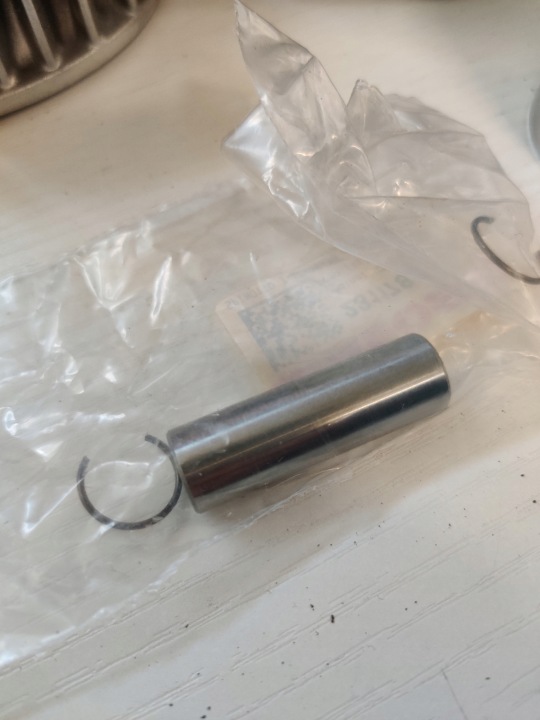 KIT PISTONS MALOSSI 75 CCM VESPA 50, PK50, AVEC XL, XL2