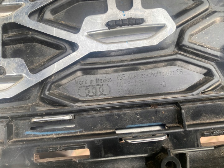 AUDI Q5 S-LINE 23R GRILLE CALANDRE 8039201V
