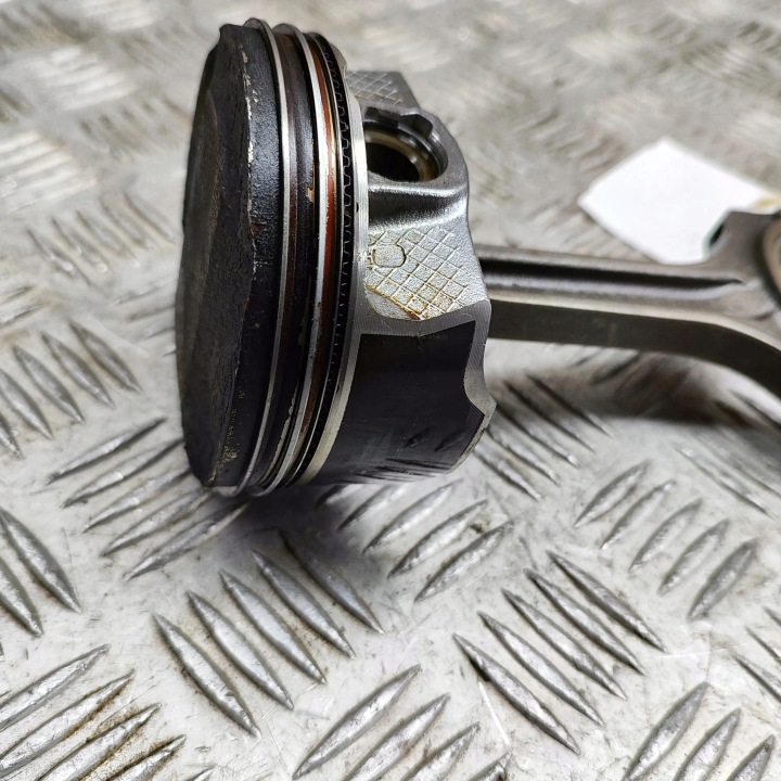 FORD MUSTANG VI 2015 PISTON