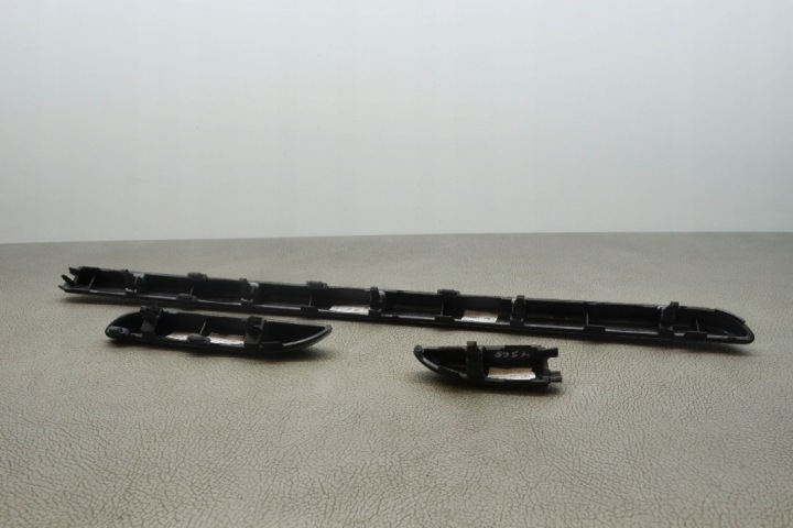 ENSEMBLE MOULURES WEWNETRZNYCH AUDI A3 LIMOUSINE (8VS, 8VM) 8V1853189A 1.4L