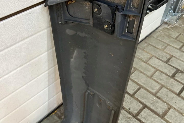 PARE-CHOCS ARRIÈRE MERCEDES-BENZ E (W124) 1248800414 2.0L DIESEL 1996