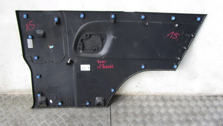 TRAFIC VIVARO III COLLECTEUR GARNITURE COUVERCLES DE COFFRE 769015444R
